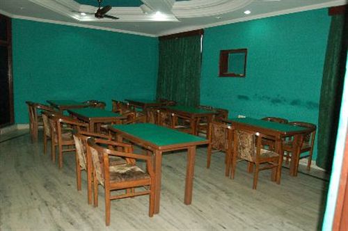 Hotel Gupta Palace Katra