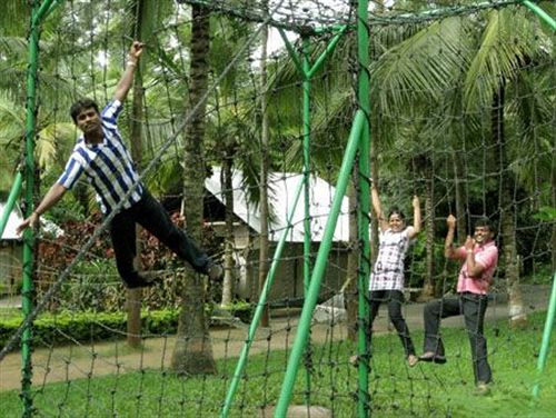 Hotel Parumpara Holiday Resort 12