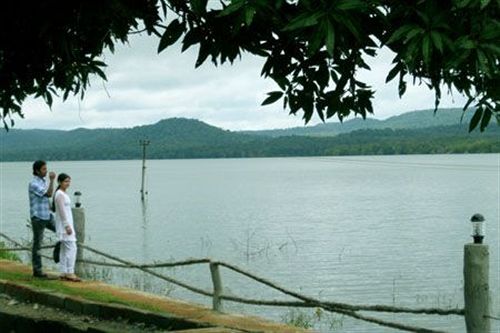 Hotel Parumpara Holiday Resort 20