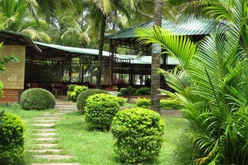 Hotel Parumpara Holiday Resort 7