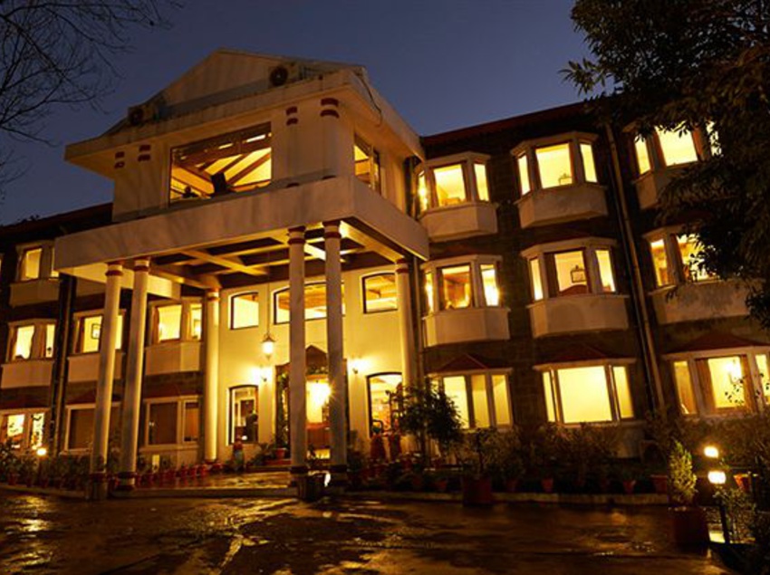 Hotel Club Mahindra Naukuchiatal 8