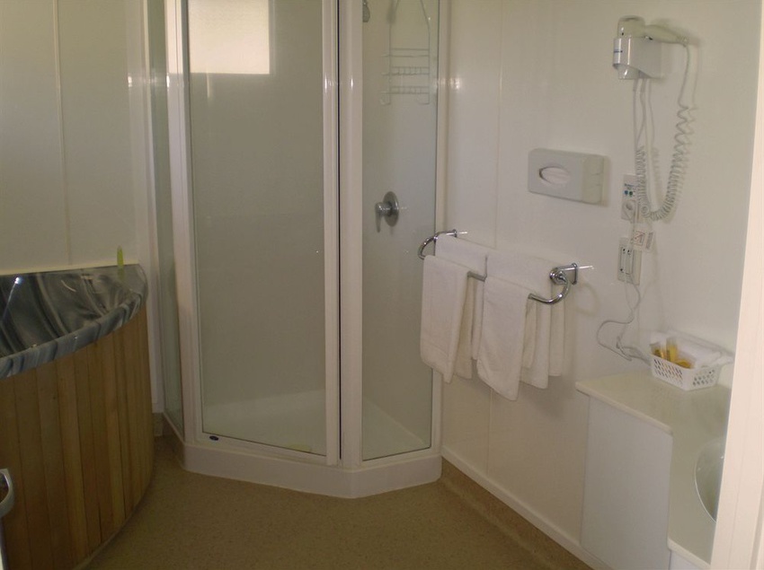 Motel Ashwood Manor 11