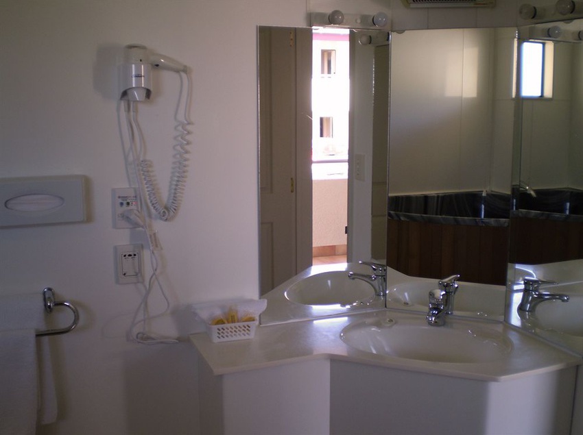 Motel Ashwood Manor 15