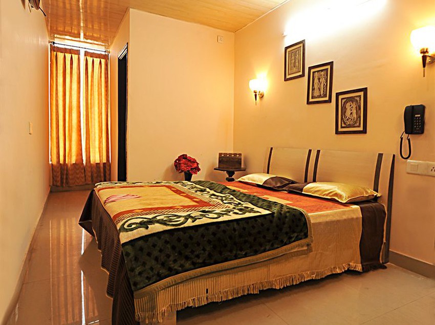 Hotel Singh International 1