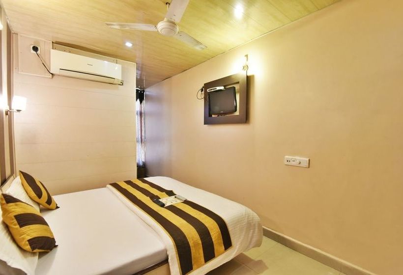 Hotel Singh International 10