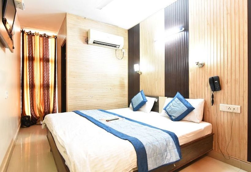 Hotel Singh International 15