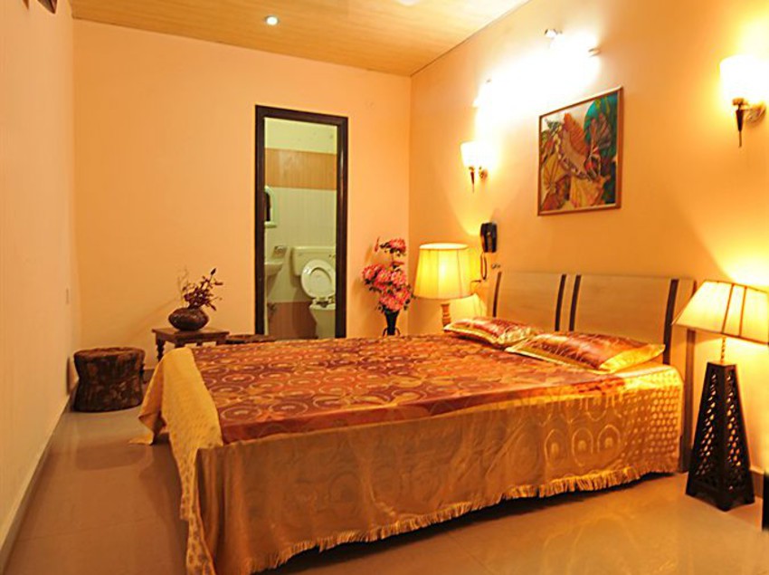 Hotel Singh International 2