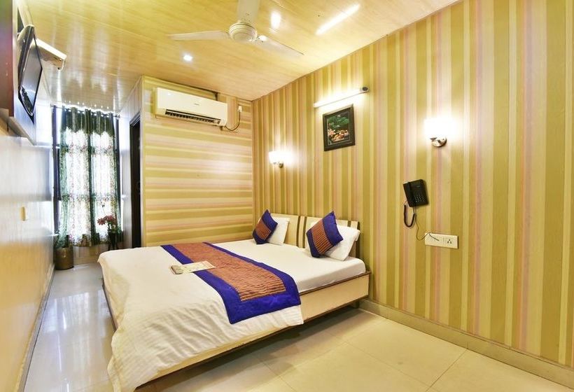 Hotel Singh International 9