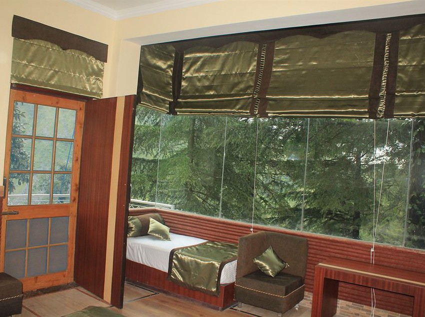 Hotel Gandhi Paradise 1