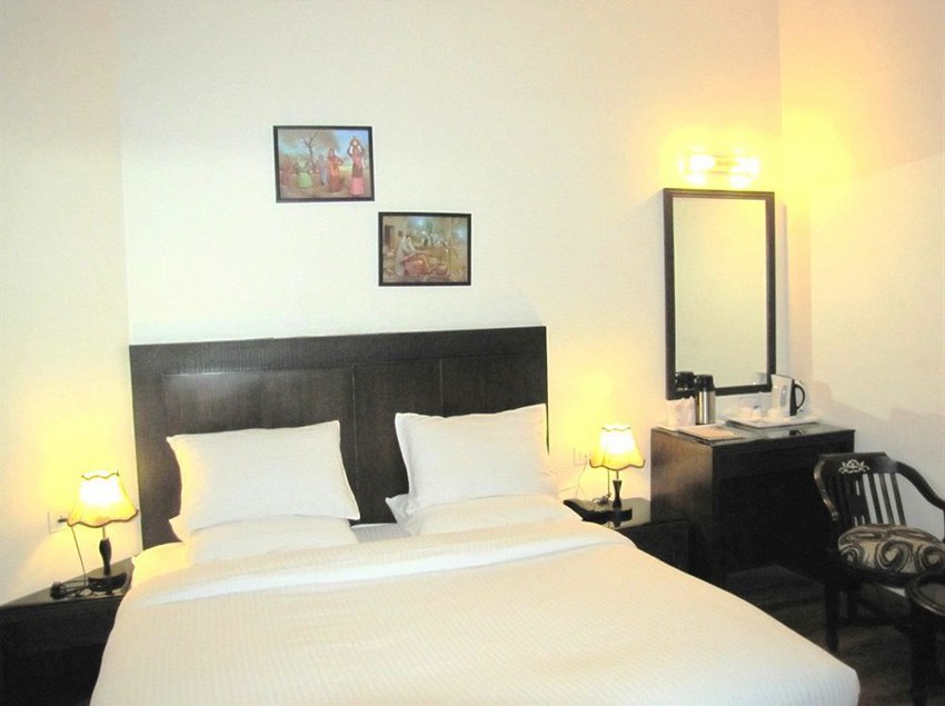 Hotel Prems Paradise 13