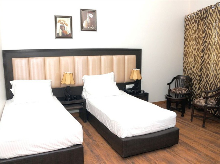 Hotel Prems Paradise 14