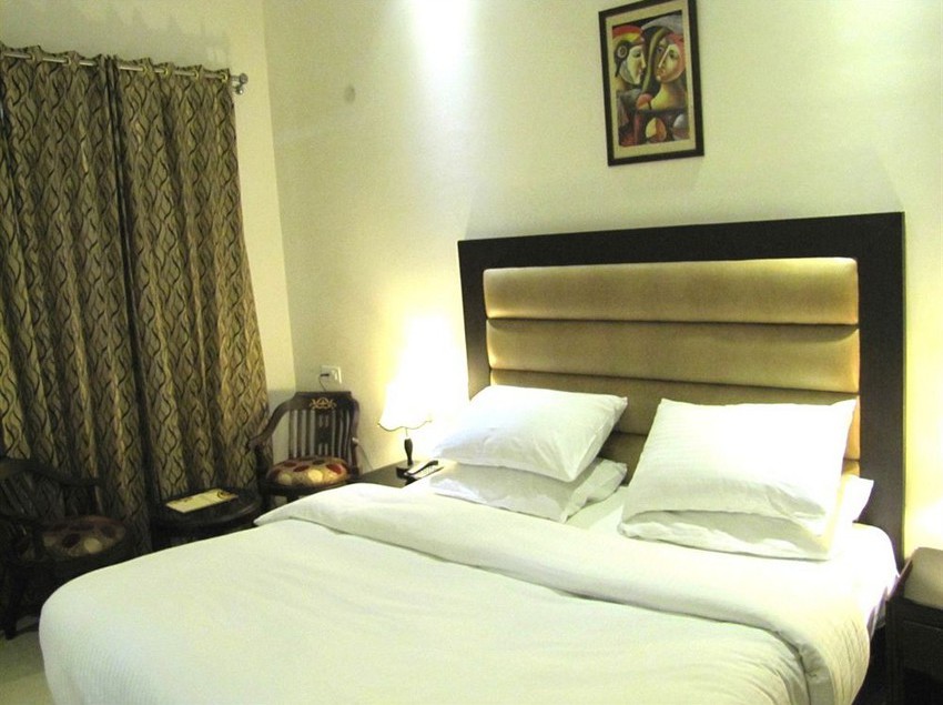 Hotel Prems Paradise 4