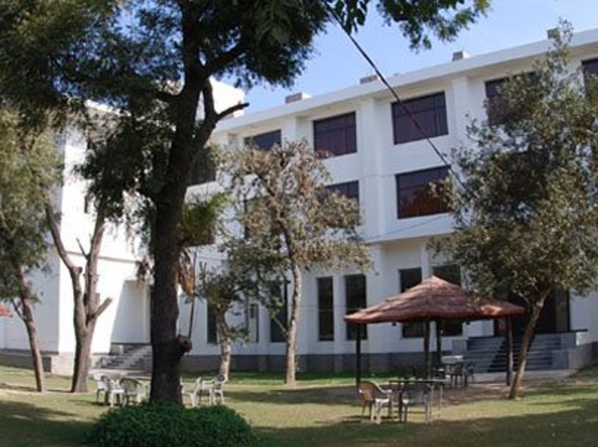 Hotel Madhu Resorts Agra