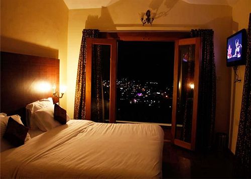 Hotel Berry Hills Resort 10