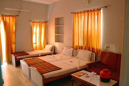 Hotel Akash Deep 12
