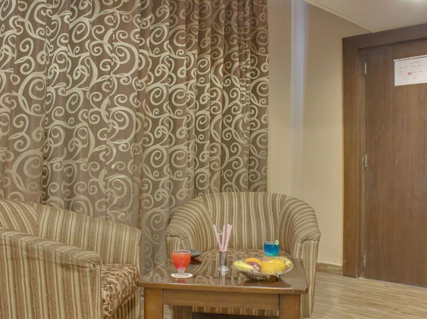 Hotel The Royal Melange 1