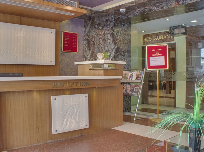 Hotel The Royal Melange 11