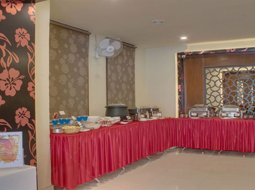 Hotel The Royal Melange 3