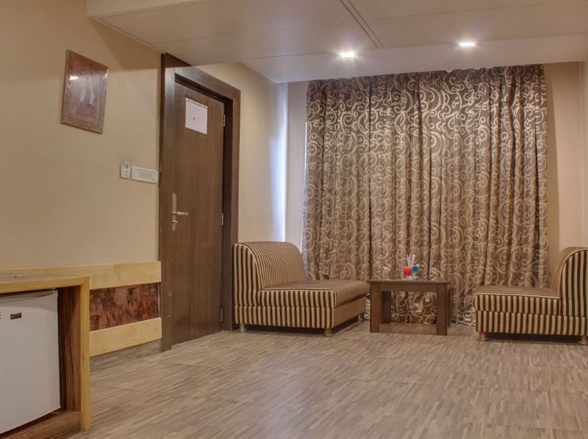 Hotel The Royal Melange 9