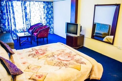 Hotel Sapphire Grand 8