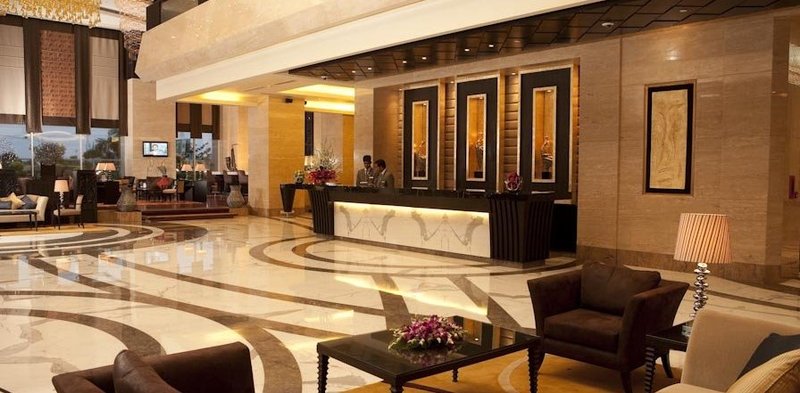 Hotel Radisson Blu Indore 14