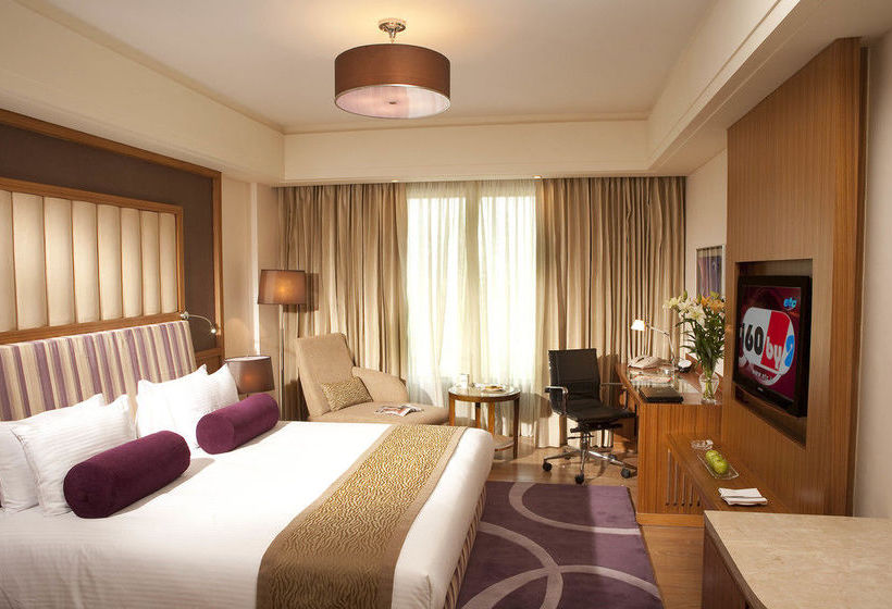 Hotel Radisson Blu Indore 3