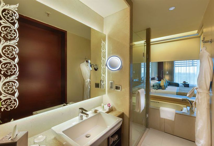 Hotel Crowne Plaza Ahmedabad City Centre