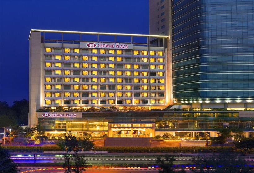 Hotel Crowne Plaza Ahmedabad City Centre 10