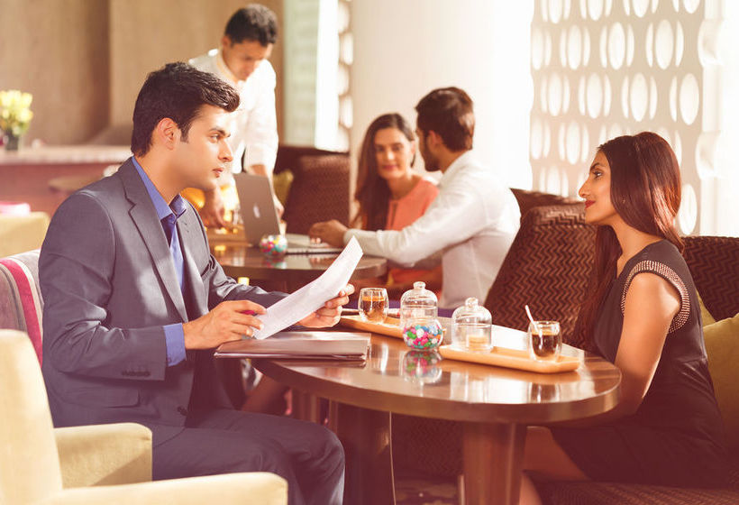 Hotel Crowne Plaza Ahmedabad City Centre 12