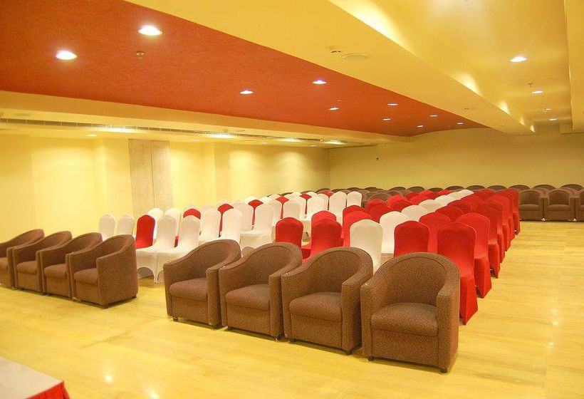 Hotel Chokhi Dhani - The Palace 3