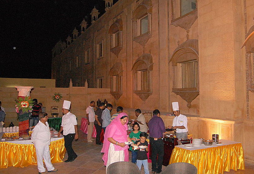 Hotel Chokhi Dhani - The Palace 7