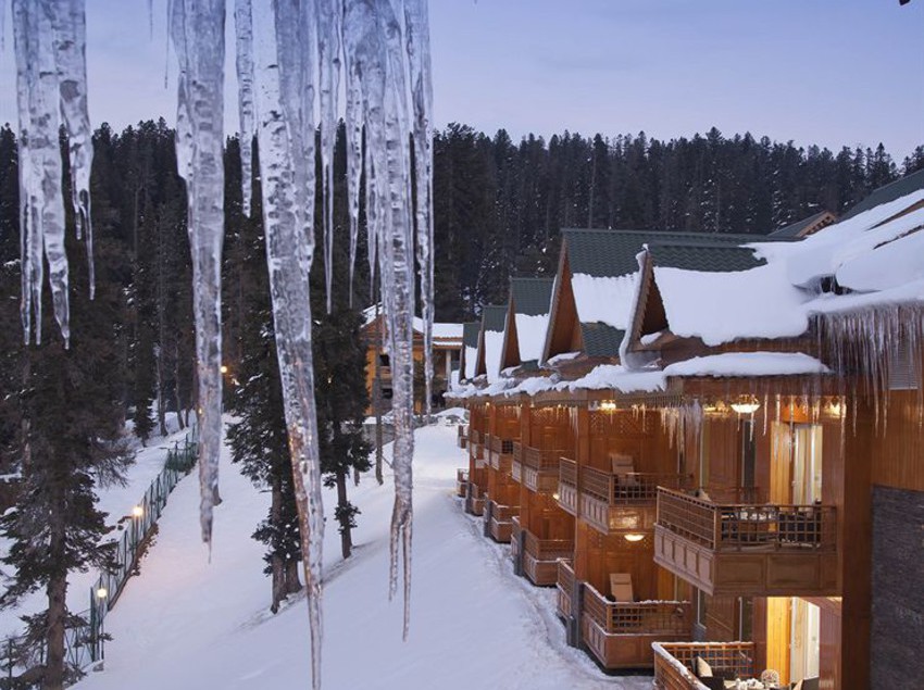 Khyber Himalayan Resort N Spa 18