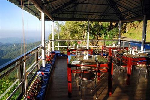 Hotel Holly Hock Resort Kerala