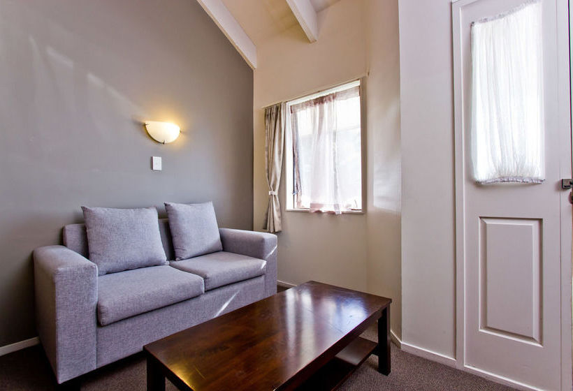 Motel Airport Manor Inn 14