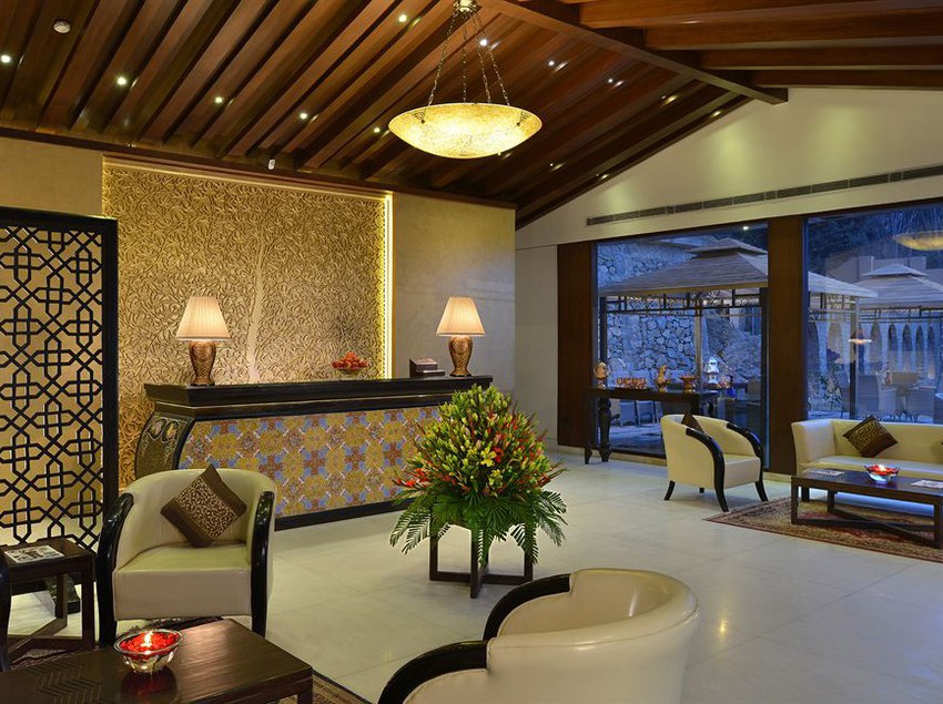 Hotel RK Sarovar Portico 11