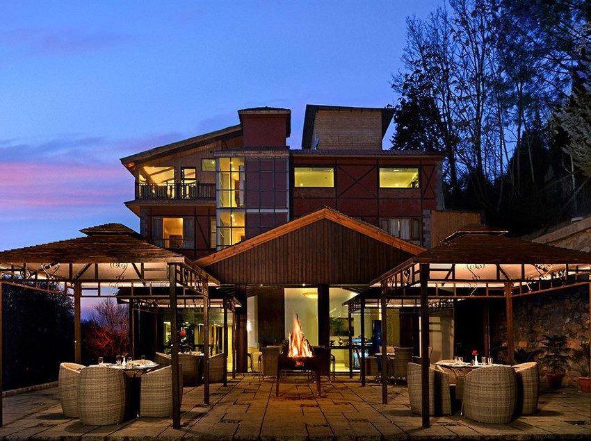 Hotel RK Sarovar Portico 5