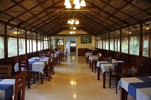 Hotel Deep Woods Resort 14