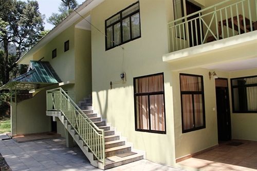 Hotel Deep Woods Resort 7