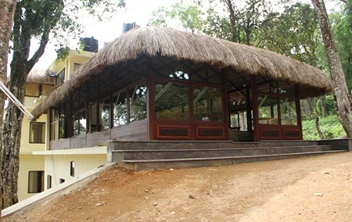 Hotel Deep Woods Resort 8