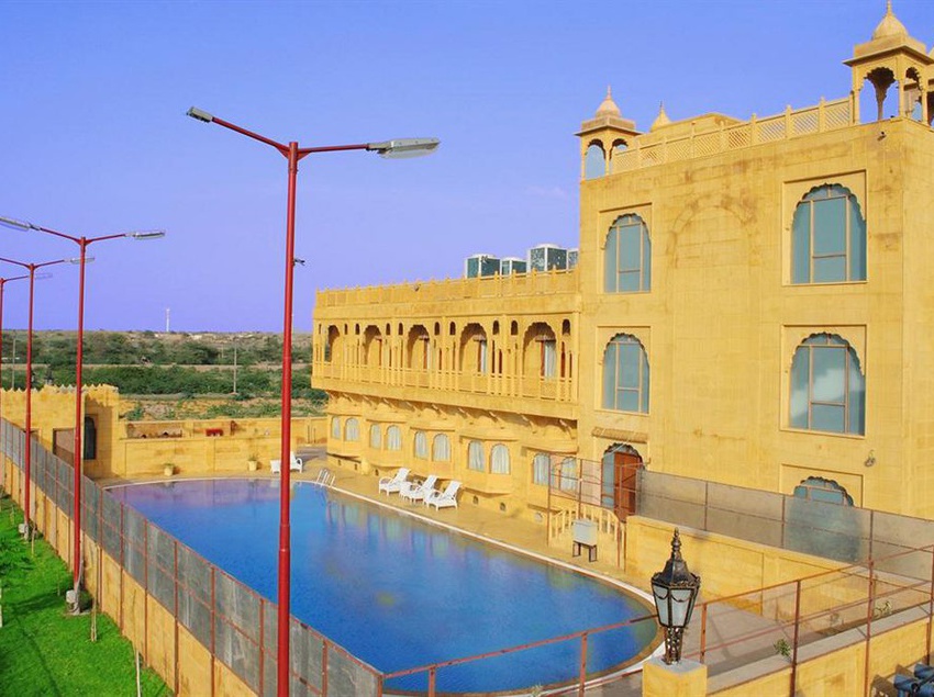 Resort 3 Palms Jaisal Vilas 2