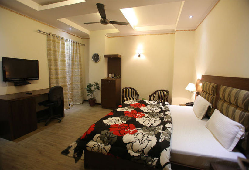 Hotel City Premier 8