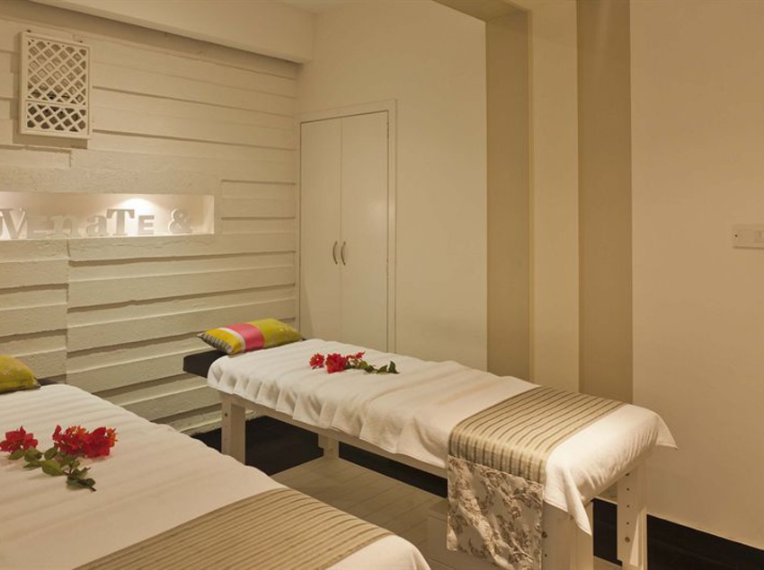 Escape Hotel & Spa 2