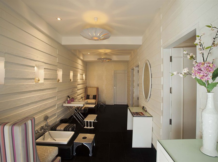 Escape Hotel & Spa 3