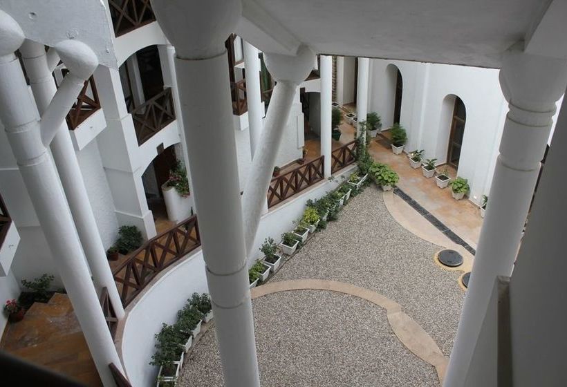 Hotel The Rink Pavilion 13