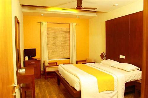 Hotel Grand Plaza Munnar 12