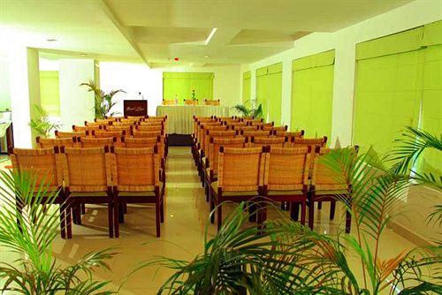 Hotel Grand Plaza Munnar 2