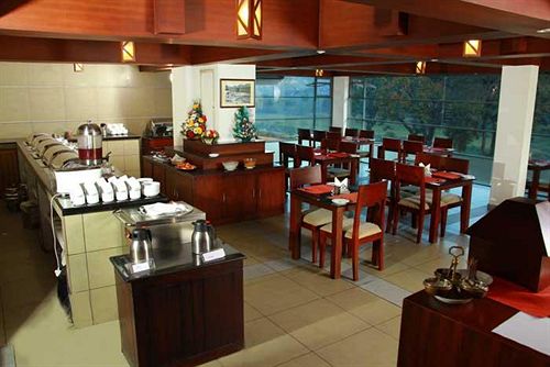 Hotel Grand Plaza Munnar 5