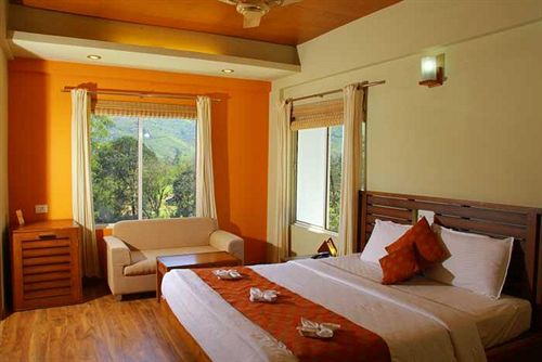 Hotel Grand Plaza Munnar 8