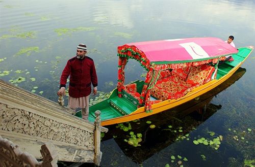 Hotel Privilege Houseboats 6