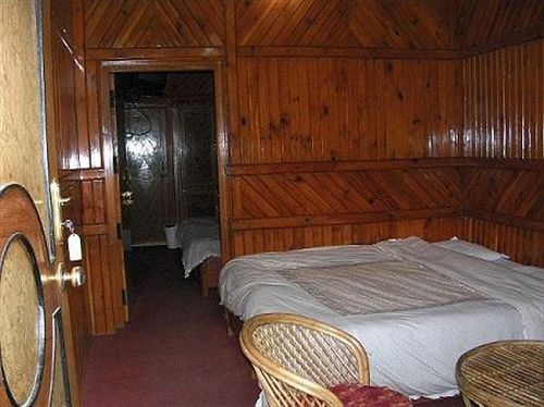 Hotel Hill View Nainital 1